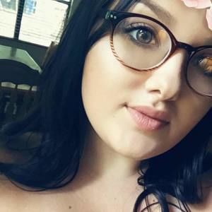 Meet your Posher, Alison